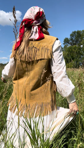 Vintage 60's Tan Suede Leather Fringe Front Snap Vest (M)