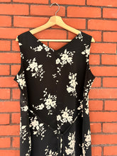 Load image into Gallery viewer, Vintage 90&#39;s Black &amp; White Floral Maxi Slip Dress (XL)