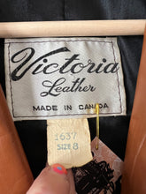 Load image into Gallery viewer, Vintage 70&#39;s Caramel Leather Jacket (XS-S)