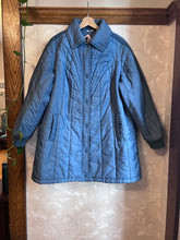 Load image into Gallery viewer, Vintage 70&#39;s Nylon Powder Blue Chevron Quilted Coat (2XL)