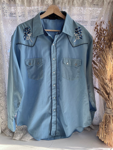 Vintage 90's Sky Blue & Flower Embroidered Western Snap Shirt (
