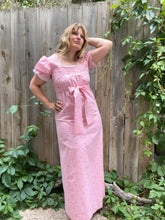 Load image into Gallery viewer, Vintage 70&#39;s does Regency, Pink Maxi Dress (S-M)