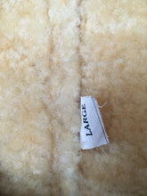 Load image into Gallery viewer, Vintage 70&#39;s Sheepskin Shearling Vest (&quot;Men&#39;s&quot; L)